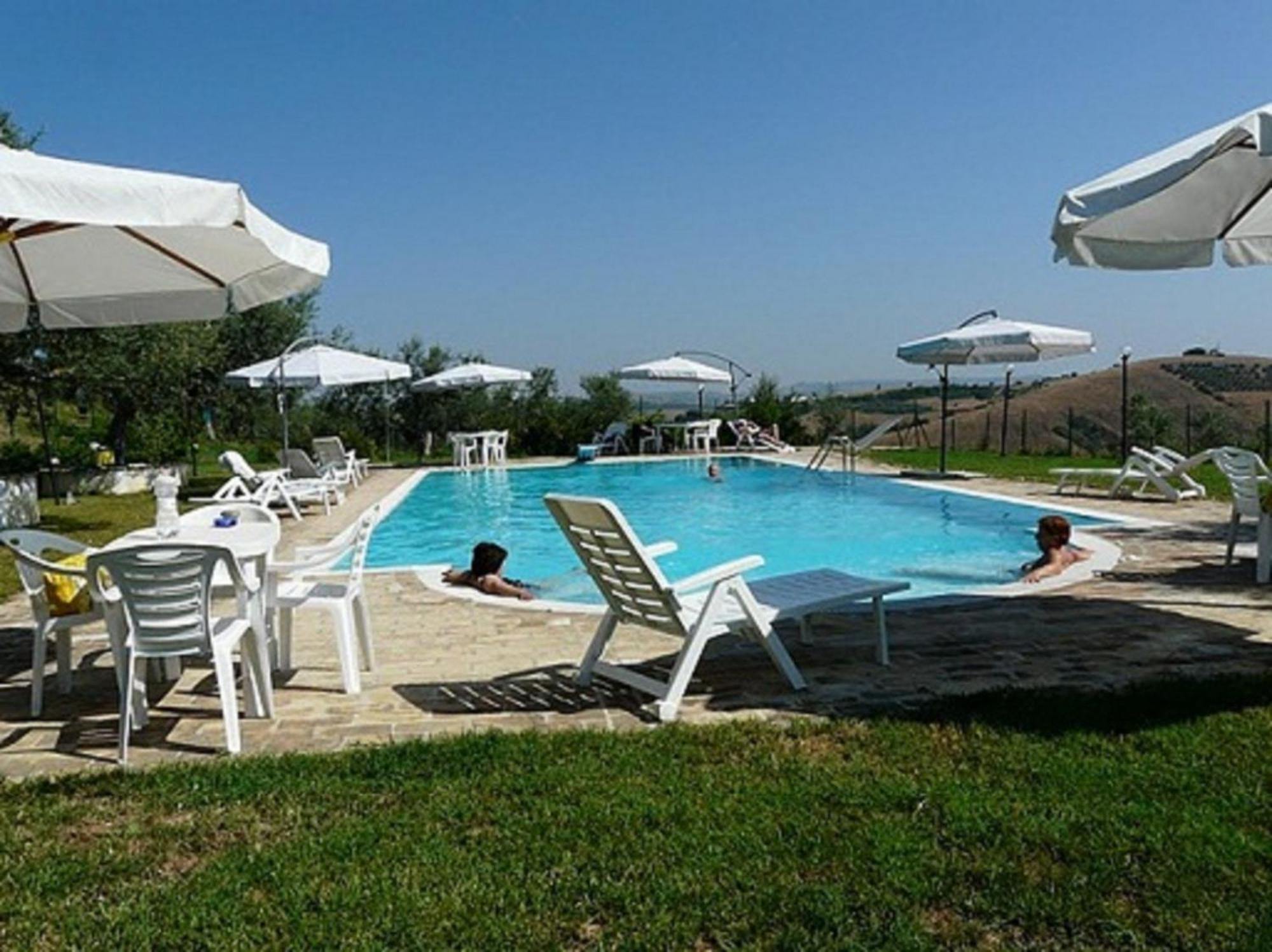 Agriturismo Il Portico Penne Bagian luar foto
